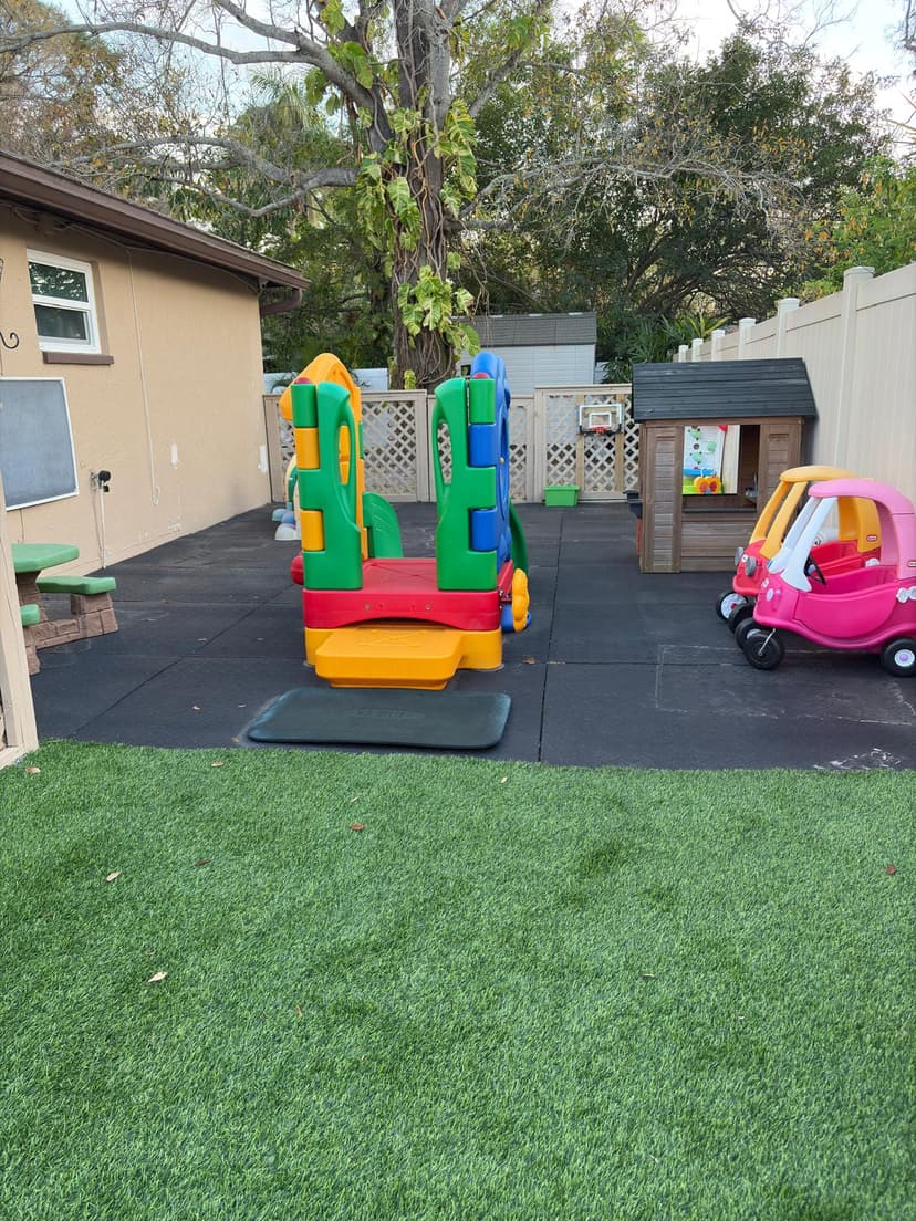 Chamitos daycare photo 5